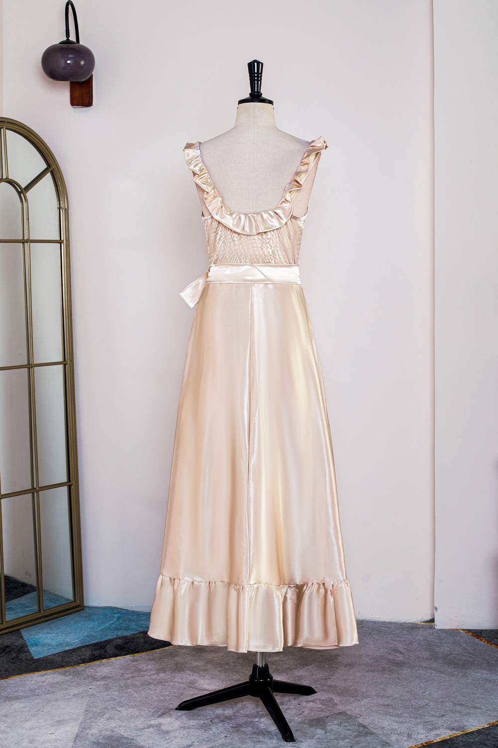Homecomming Dress Vintage, Champagne Sleeveless Ruffled A-line Tea-Length Bridesmaid Dress with Sash