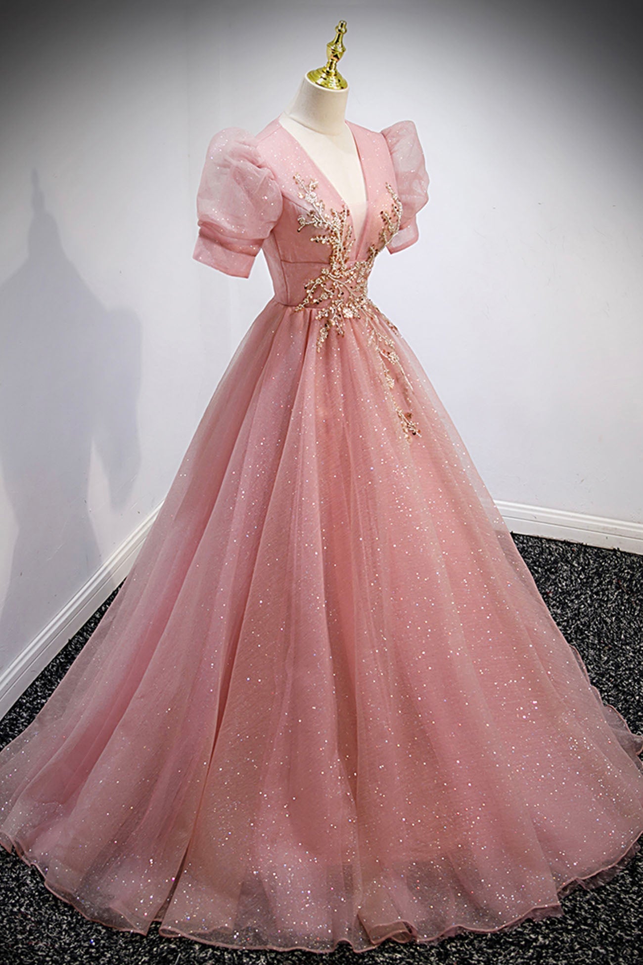 Ballgown, Pink V-Neck Tulle Long Prom Dresses, A-Line Short Sleeve Evening Dresses