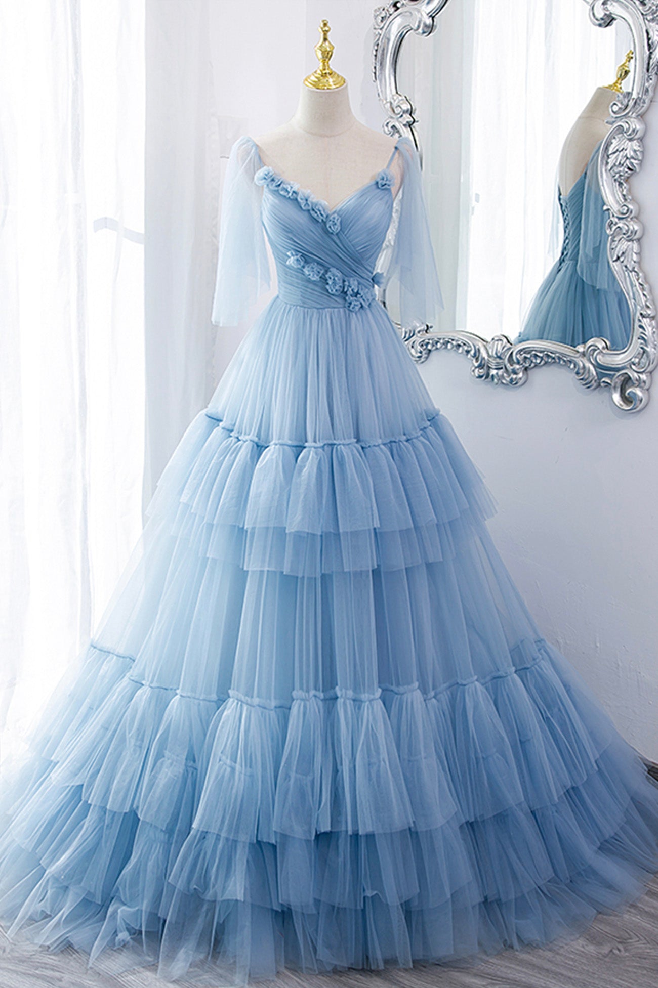 Prom Dressed Ball Gown, A-Line Tulle Long Prom Dresses, V-Neck Spaghetti Strap Long Princess Dresses