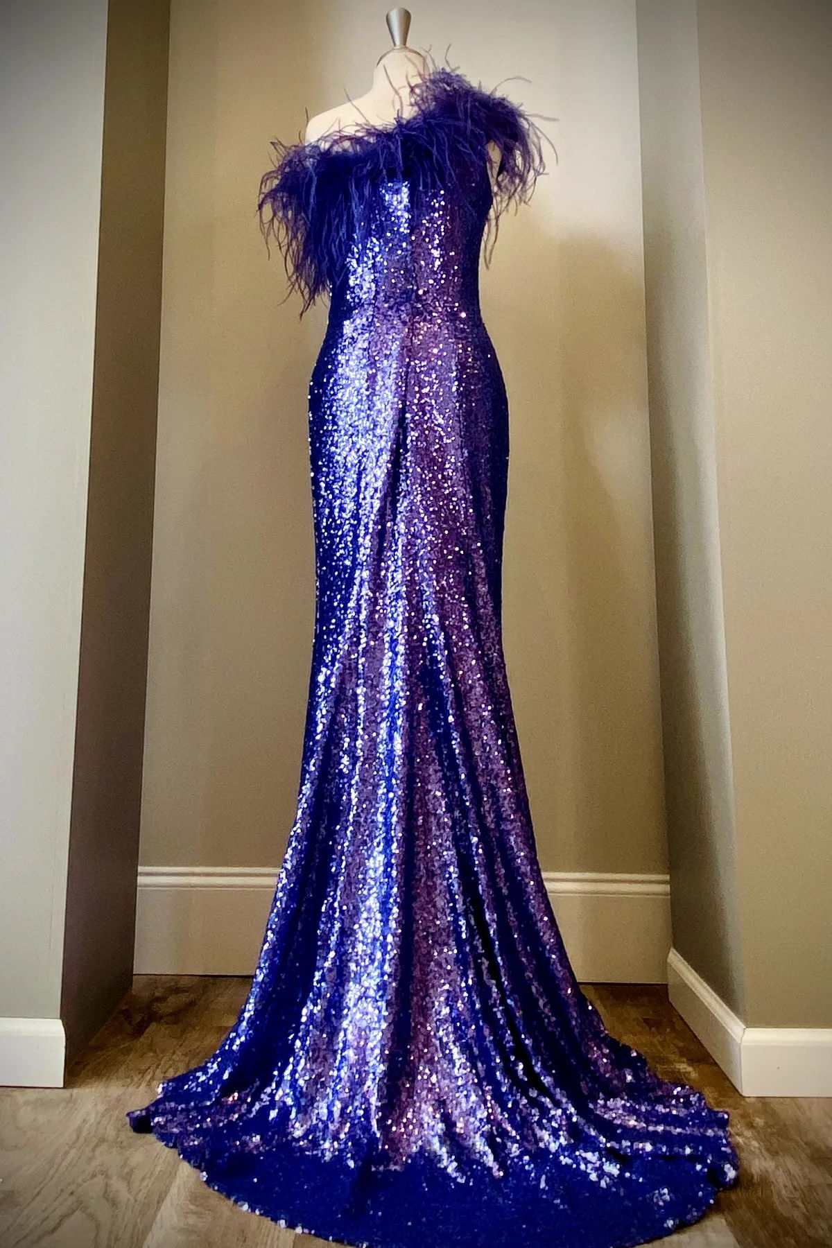 Homecomeing Dresses Black, Purple Sequin Feather One-Shoulder Long Formal Dress with Slit