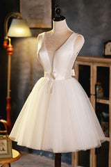 Boho Wedding, Champagne V-Neck Tulle Short Prom Dress, A-Line Evening Party Dress