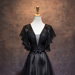 Graduation Outfit Ideas, Modest Black Long A-line V-neck Black Prom Dresses Chic Party Dresses
