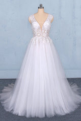 Wedding Dress Accessories, Flowy A-line Long V-neck Lace Tulle Beach Wedding Dresses Bridal Gowns