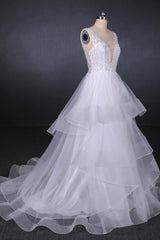 Wedding Dresses Princesses, Charming V-neck Lace Wedding Dresses Elegant Backless Wedding Gowns