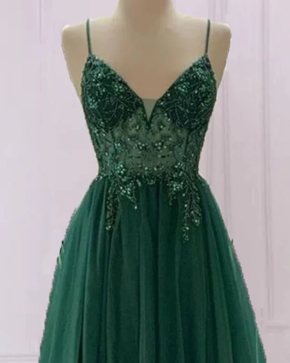 Pretty Prom Dresses, Emerald Green Tulle Prom Dress Beaded V Neck