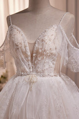 Wedding Dresses Under 1001, Elegant Tulle Spaghetti Straps Ball Gown Wedding Dress with Beads