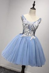 Bridesmaid Dresses Affordable, Luxurious A-line Straps Knee Length Short Tulle Homecoming Dresses