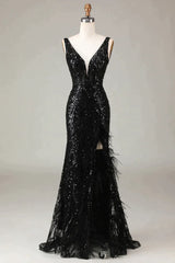 Party Dresses Long, Glitter Black Mermaid V-Neck Long Feathered Prom Dress With Slit