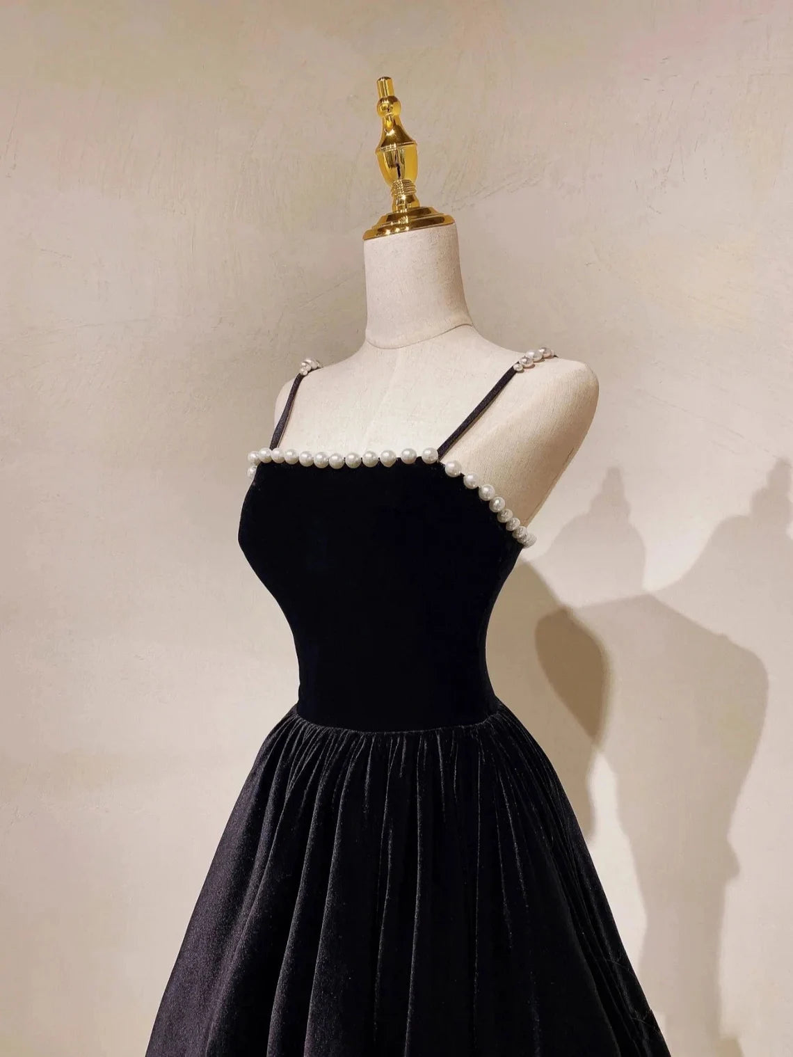 Bridesmaid Dresses Online, A-Line Black Velvet Floor-Length Prom Dress, Pearls Spaghetti Straps Long Party Dress