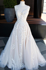 Wedding Dresses V, A-Line V Neck Lace Appliques Wedding Dress