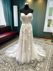 Wedding Dress Vintage Lace, A-line Off-the-Shoulder Appliques Lace Court Train Tulle Wedding Dress