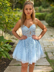 Party Dress Top, A-line/Princess Strapless Knee-Length Tulle Homecoming Dress with Appliques Lace