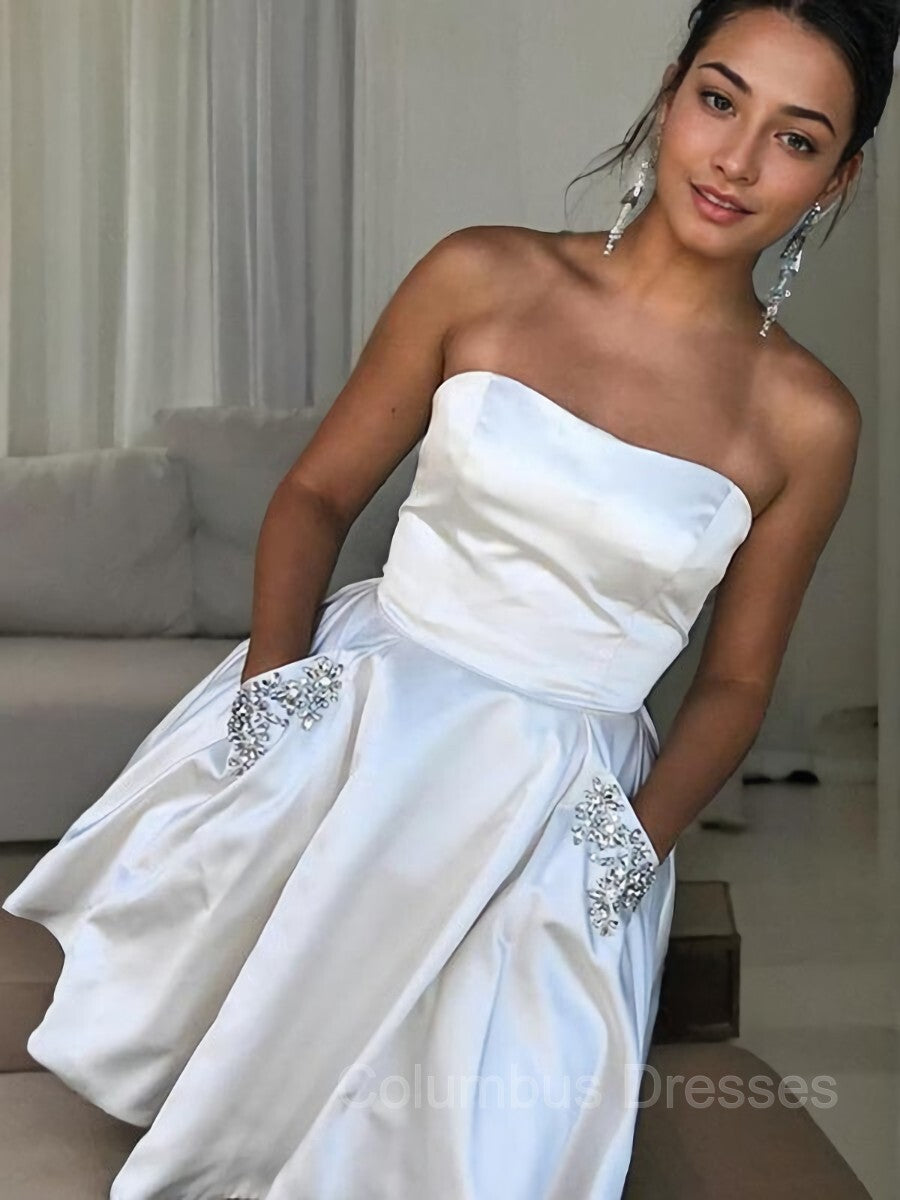 Prom Dresses For Curvy Figure, A-Line/Princess Strapless Short/Mini Satin Homecoming Dresses With Rhinestone