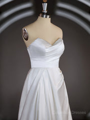 Wedding Dresses For Bride Boho, A-Line/Princess Sweetheart Chapel Train Satin Wedding Dresses with Ruffles