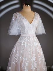 Wedding Dress Jewelry, A-Line/Princess V-neck Court Train Tulle Wedding Dresses with Appliques Lace