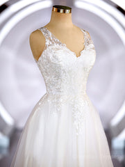 Wedding Dress Simple Lace, A-Line/Princess V-neck Court Train Tulle Wedding Dresses with Appliques Lace