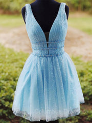 Winter Formal, A-Line/Princess V-neck Short/Mini Tulle Homecoming Dresses