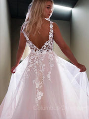 Wedding Dresses Couture, A-Line/Princess V-neck Sweep Train Lace Wedding Dresses With Appliques Lace