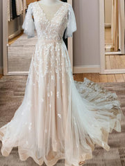 Wedding Dresses White, A-line V-neck Short Sleeves Appliques Lace Sweep Train Tulle Wedding Dress