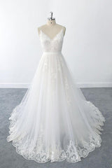 Wedding Dresse Vintage, Amazing Long A-line V-neck Ruffle Appliques Tulle Wedding Dress
