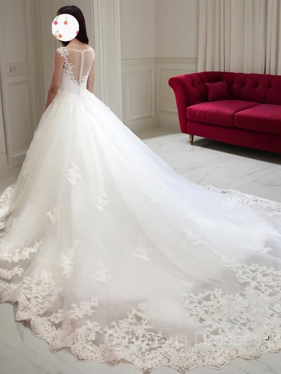 Wedding Dress , Ball Gown Bateau Court Train Tulle Wedding Dresses With Appliques Lace