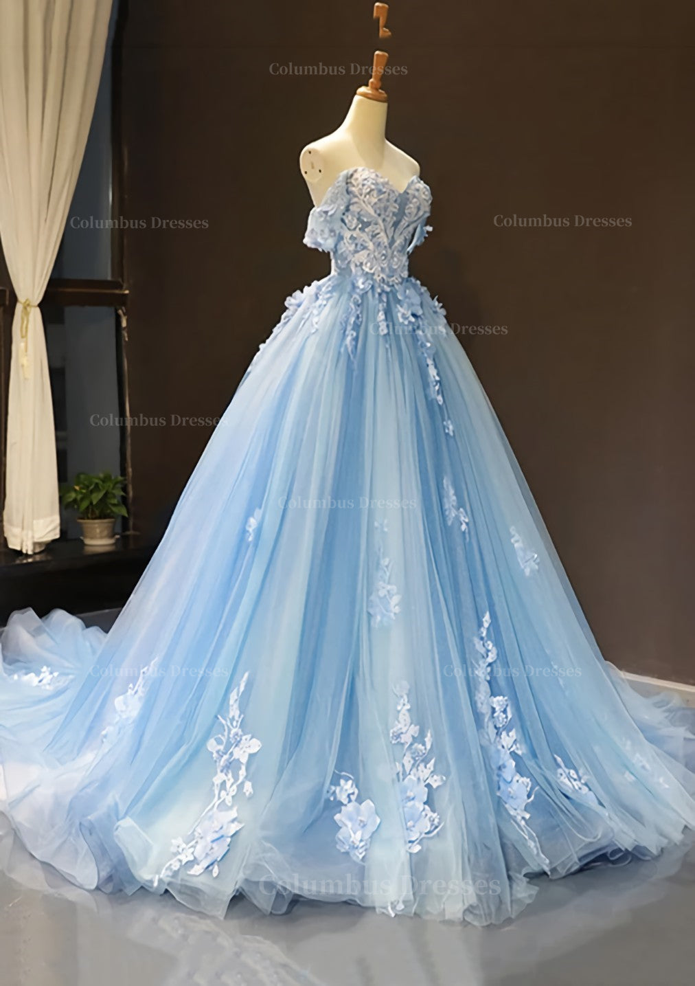 Long Prom Dress, Ball Gown Off-the-Shoulder Sweep Train Tulle Prom Dress With Appliqued