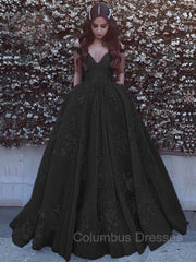 Prom Dress Tight Fitting, Ball Gown Off-the-Shoulder Sweep Train Tulle Prom Dresses With Pockets