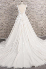 Wedsing Dresses With Sleeves, Beautiful Long A-line Tulle Lace Appliques Backless Wedding Dress