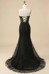 Bridesmaid Dresses Beach Weddings, Black Strapless Lace-Up Appliques Long Prom Dress with Slit