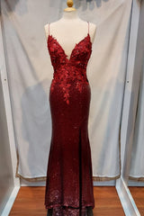 Burgundy Spaghetti Straps Sheath Sequins Prom Dress with Appliques