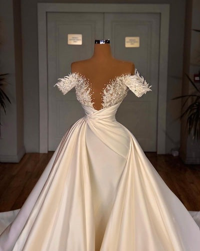 Wedding Dresses With Shoes, Charming Long A-line Off-the-shoulder Cathedral V-neck Satin Lace Wedding Dress