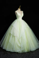 Prom Dress With Pockets, Charming Tulle Lace Green Prom Dresses, V-Neck Sleeveless Floor-Length Formal Evening Dresses