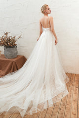 Wedding Dresses Winter, Chic Deep V-Neck White Tulle Princess Open Back Wedding Dresses with Court Train