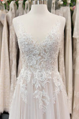 Wedding Dress Prices, Chic Long A line V neck Appliques Lace Tulle Wedding Dress