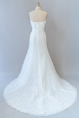 Wedding Dress Style 2023, Chic Long Sheath Strapless Ruffle Lace Wedding Dress