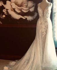 Wed Dress Lace, Classic Double V Neck Floral Lace Wedding Bridal Gowns Sweep Train