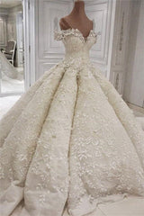 Wedding Dress Jewelry, Classic Off theshoulder Luxurious Appliques Ball Gown Wedding Dress