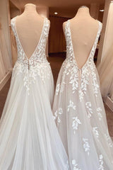 Wedding Dresses Elegant, Classy Long A-Line Sweetheart Appliques Lace Open Back Wedding Dress