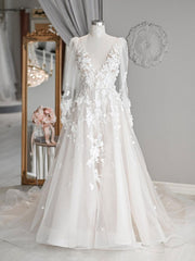 Wedding Dress For Dancing, Elegant Beach Lace Wedding Dresses,White Long Sleeve Women Garden Bridal Gown
