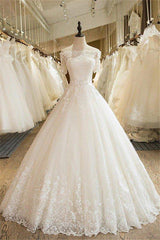 Wedding Dresses For The Beach, Floor Length Applique Ball Gown Off the Shoulder Lace Tulle 1/2 Sleeves Wedding Dresses