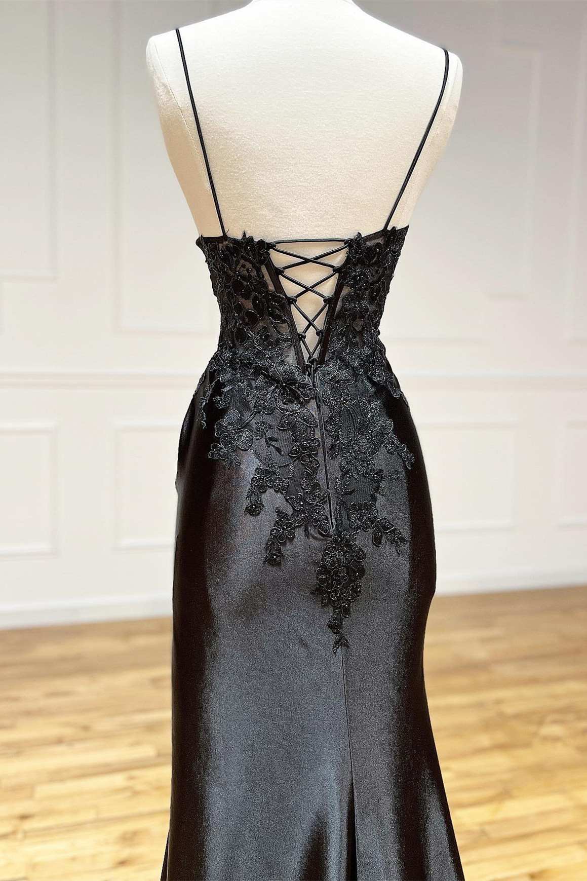 Prom Dress Off The Shoulder, Black Floral Lace V-Neck Long Prom Dress with Slit