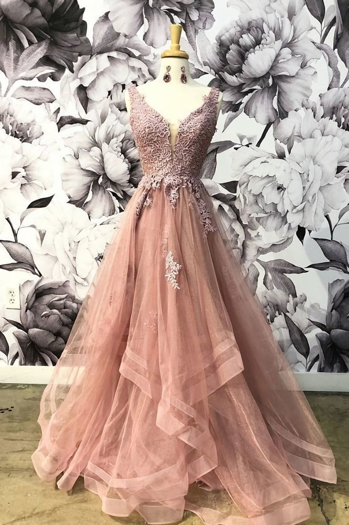 Long Sleeve Prom Dress, Unique Champagne Pink Tulle V Neck Lace Halter Lace Up Homecoming Dresses