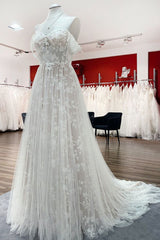 Wedding Dress Elegent, Gorgeous Long A-line Off-the-shoulder Tulle Appliques Lace Wedding Dress