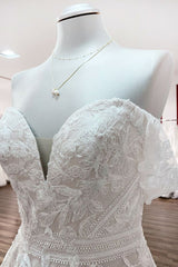 Wedding Dresses Aesthetic, Gorgeous Long A-line Off-the-shoulder Tulle Lace Appliques Wedding Dress