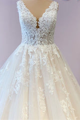 Wedding Dresses Silk, Gorgeous Long A-Line Tulle Wedding Dress With Appliques Lace