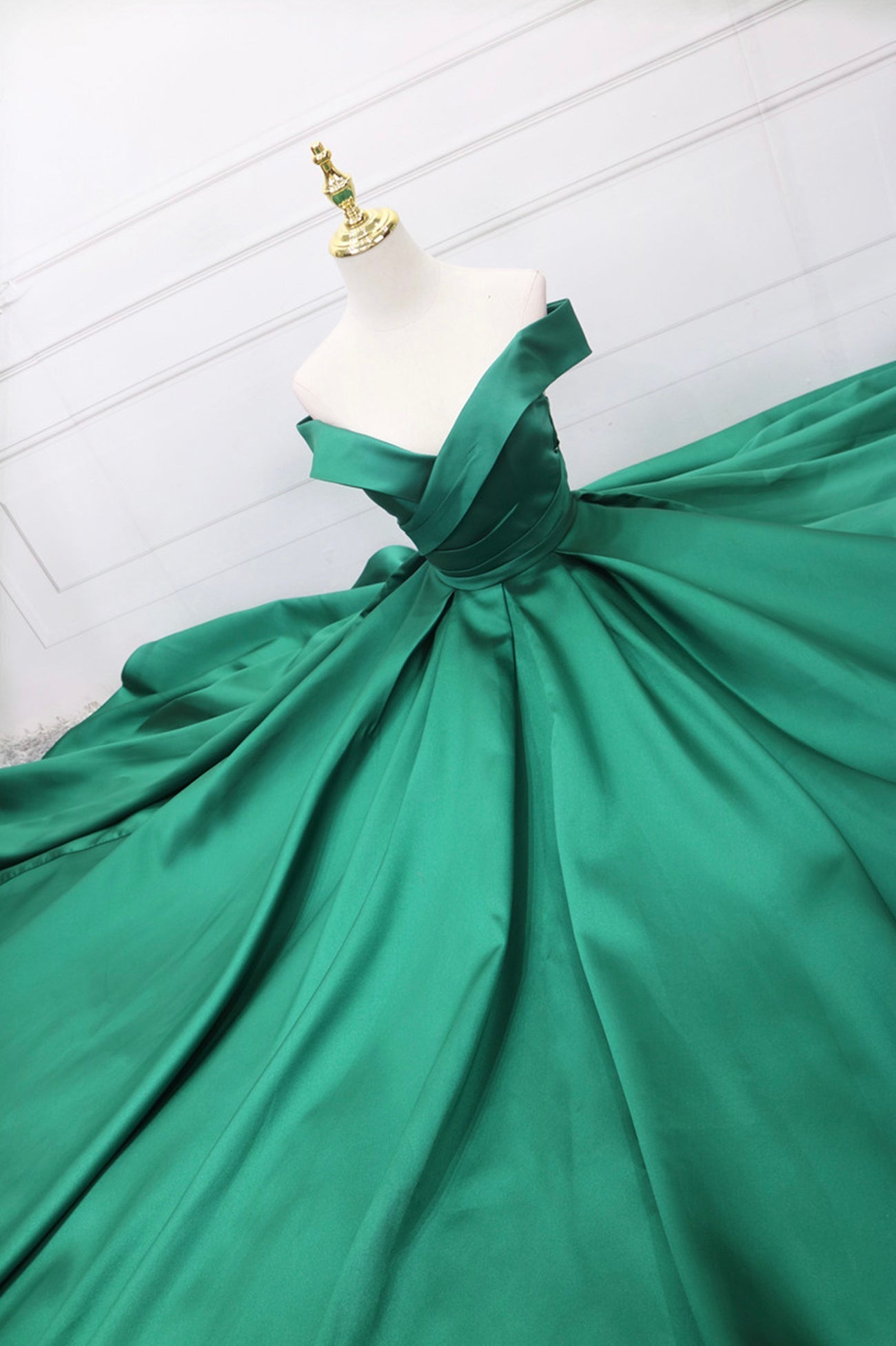 Formal Dresses For Black Tie Wedding, Green Satin Long A-Line Prom Dress, V-Neck Off the Shoulder Evening Dress