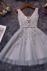 Bridesmaid Dress Short, Grey Lace-up Tulle Short Homecoming Dress with Lace Appliques