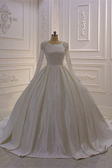 Wedding Dressed Beach, Ivory Long Sleevess Jewel Ruffless Flowers Bedaings Wedding dress