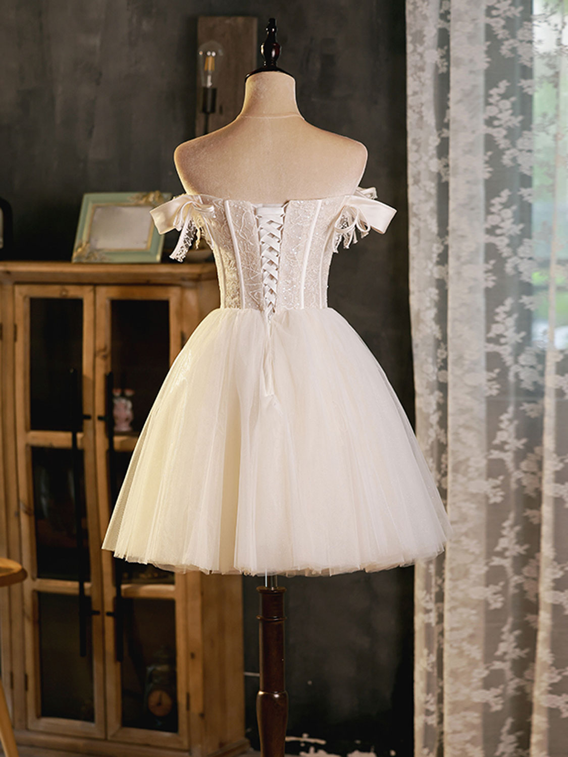 Autumn Wedding, Ivory Tulle Sweetheart with Lace Short Prom Dress, Ivory Homecoming Dress
