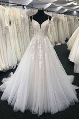 Wedding Dresses With Long Trians, Ivory V neck Sleeveless A line Princess Lace Wedding Dress